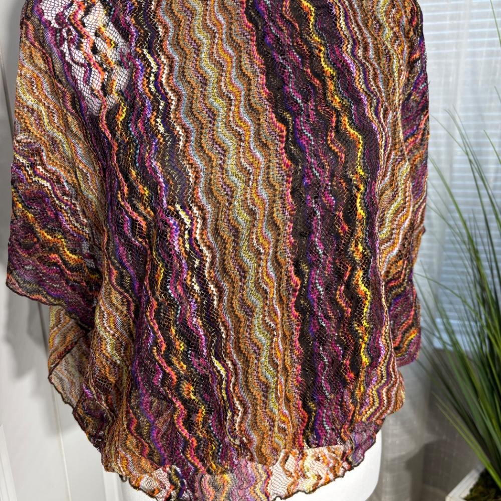 Sheer Multi-Color Top with Wavy Pattern and Boatl… - image 2